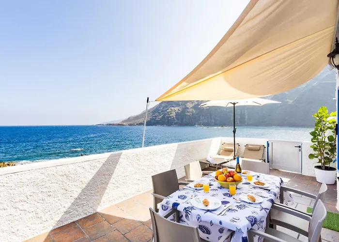 Casa vacanze Okstay - House In Front Of A Natural Pool - El Caleton *